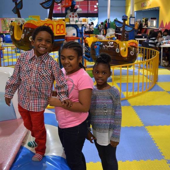 Meet your Posher, Brittany - Picture 1 of 1